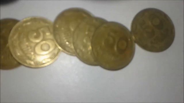 Вытряхиваем монеты из копилки смотреть онлайн