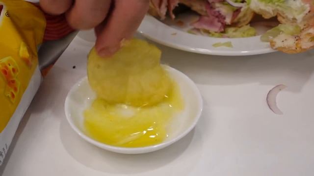 I Made My Wife Her First SANDWICH смотреть онлайн