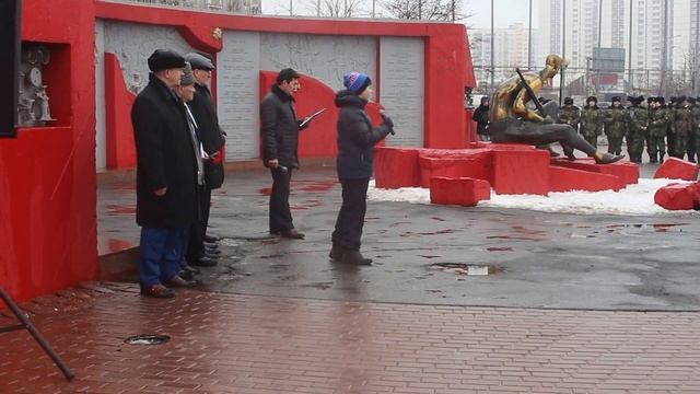 Встань,лейтенант! Р. Рождественский .Читает Семченков Алексей смотреть онлайн