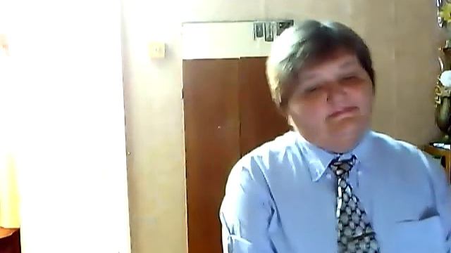 Я ПОДНИМАЮСЬ НАД ЗЕМЛЁЙ. смотреть онлайн