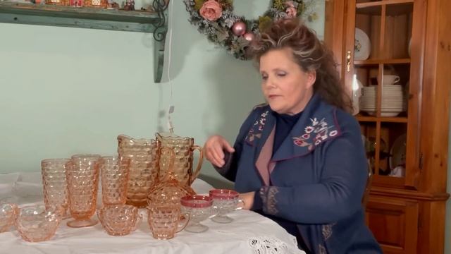 The Suburban Chateau: Collecting American Whitehall Peach Glassware смотреть онлайн