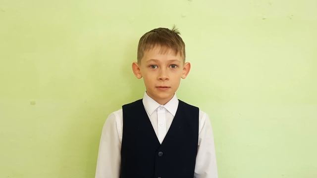 Дмитрий Югов читает стихотворение А. Фета "Чудная картина" смотреть онлайн