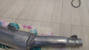 Удаление посинения с выхлопных труб мотоцикла