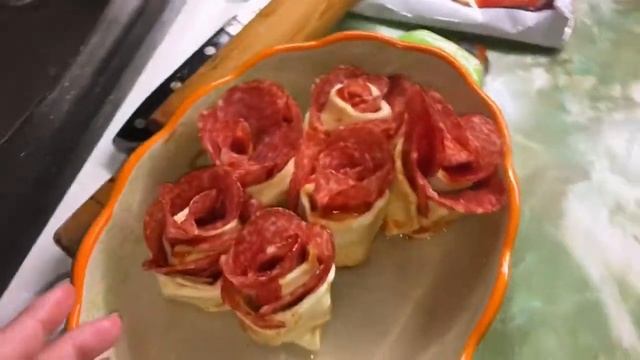 Готовлю булочки пепперони ? ?? смотреть онлайн
