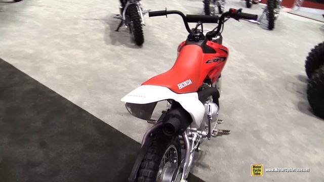 2017 Honda CRF50F - Walkaround - 2016 AIMExpo Orlando смотреть онлайн