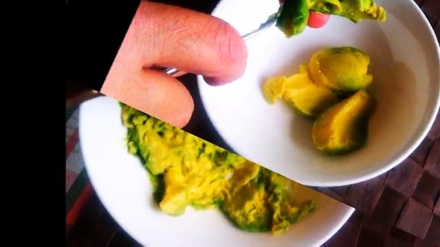 Бутерброды с пастой из авокадо от Нади. смотреть онлайн