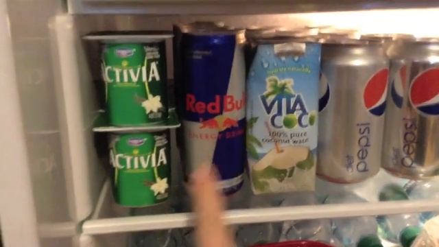 What's In My: Mini Fridge?! смотреть онлайн