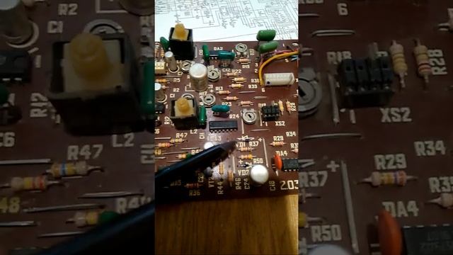 Ремонт магнитофона СОЮЗ-110. Серия 4 "Ремонт усилителей УПр, УВ, УЗ" смотреть онлайн