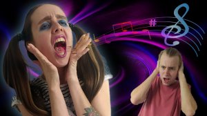 ДЕВОЧКА громко ПОЁТ В ПОЕЗДЕ