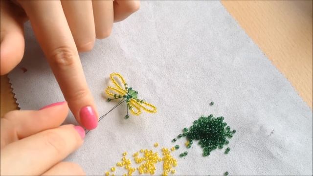 БРОШь: СТРЕКОЗА из БИСЕРА. TUTORIAL: Beaded dragon-fly. Brooch. БИСЕРОПЛЕТЕНИЕ для НАЧИНАЮЩИХ смотреть онлайн