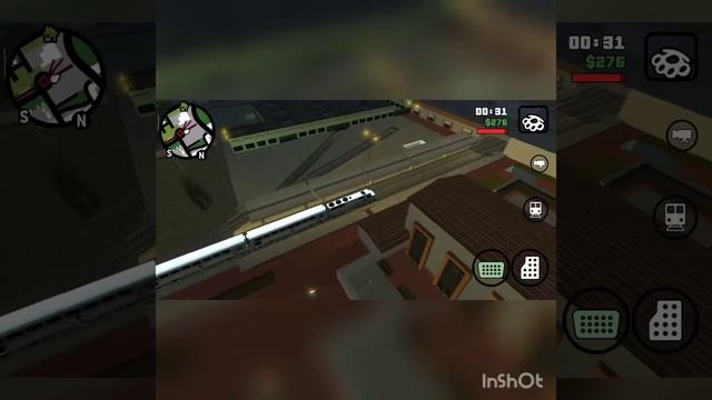 Сломал поезд