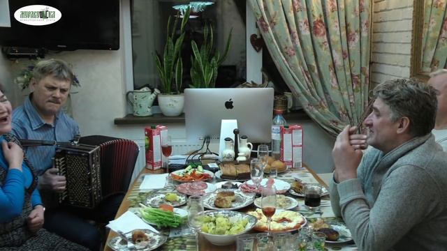 Расцвели саратовские вишни. Валентина Морозова и Алексей Медведев. Гармонь - это душа народа! смотреть онлайн