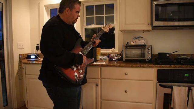 Jamie Toomey - Testing out a Roland Micro Cube. Sept. 26, 2015 смотреть онлайн