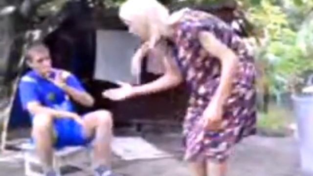 Внучек Набери бабушке водички// Ну мемы смотреть онлайн