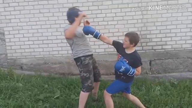 Топ-6 Ударь его таких человек падает с первого раза Всё смотреть онлайн