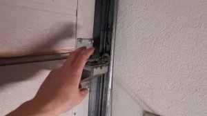 Гараж. Ремонт роллетных ворот.