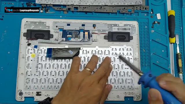 💻Lenovo ideaPad s100 Replace keyboard смотреть онлайн