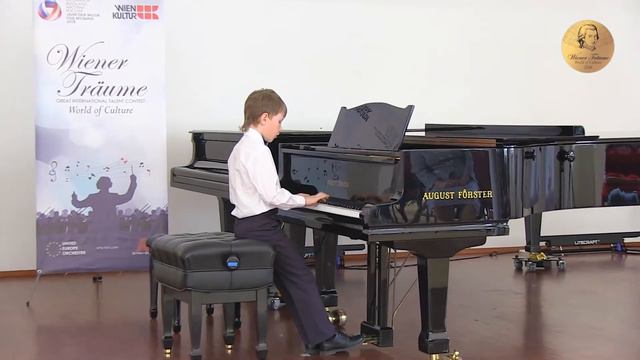 Wiener Träume 04 May 2018 Mr Andrey Shifrin, piano, age group 10-11 y.o. смотреть онлайн