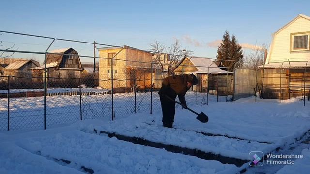 125. Спасаю клубнику. Пугаю мышей. смотреть онлайн