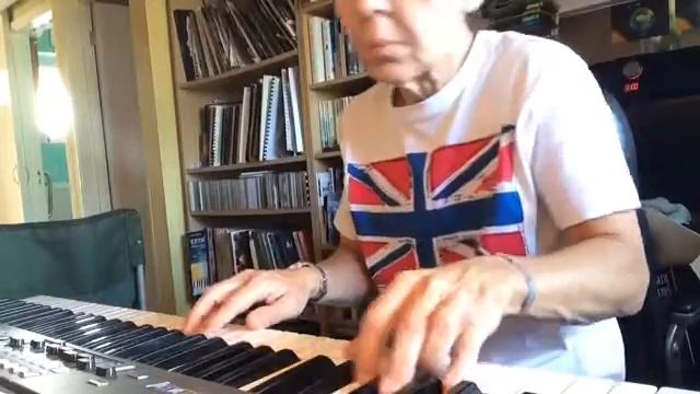 Dream a little dream of me. Mamma Cass. Yamaha Tyros 5 . Jo Cocklin смотреть онлайн