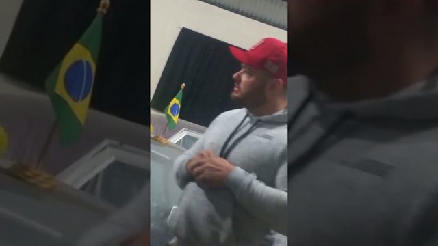 Lucas Loco visita Scort o Urso. смотреть онлайн