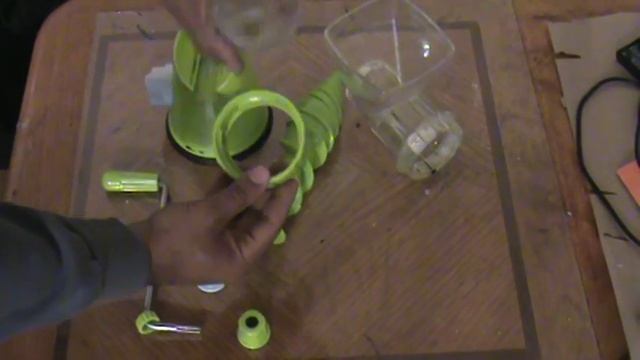 How to disassemble and reassemble a Wheat Grass Juicer смотреть онлайн