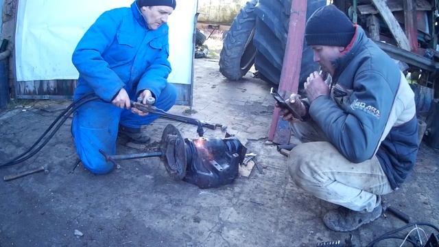 Снимаем гильзу переднего моста мтз 82 смотреть онлайн