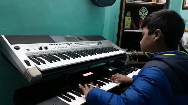 Gairon Pe Karam Apnon pe Sitam Synthesizer Cover By Ashit Sai смотреть онлайн