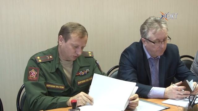 Исполнилось 17 лет? Пора идти в военкомат смотреть онлайн