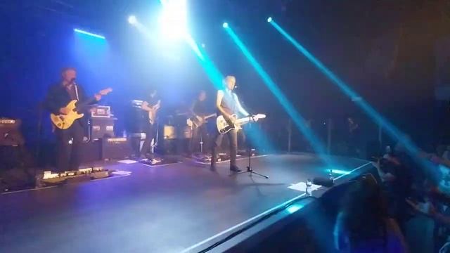 Intro + Libera nos a malo – Ligabue (Warm up 2023 – Magazzini Generali, Milano) смотреть онлайн