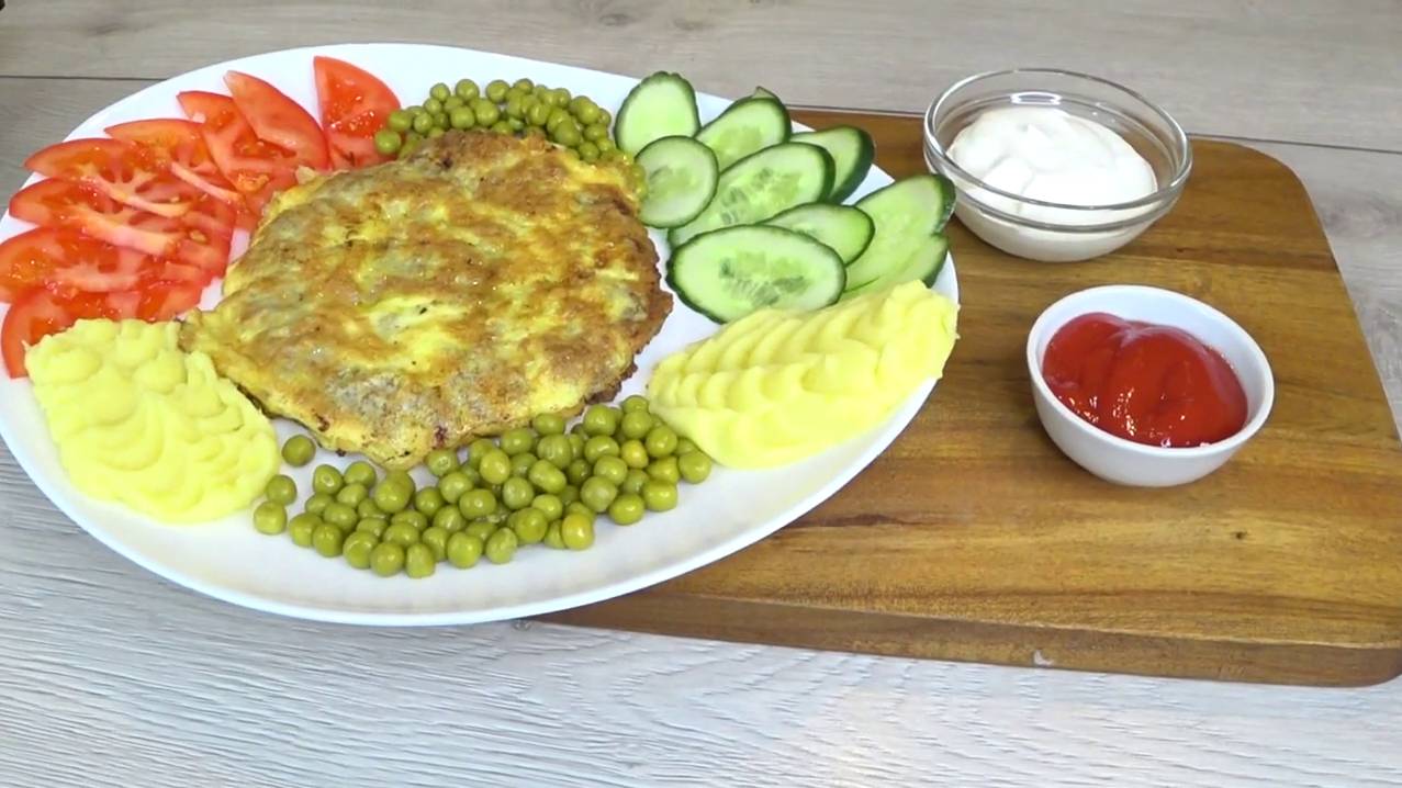 МЕНЮ праздничного Обеда! Шницель по-биробиджански! ПОШАГОВЫЙ рецепт! ЕАО-мега вкусный и простой ! смотреть онлайн