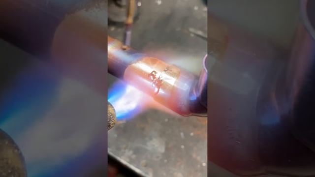 ЛАЙВХАК , Как спять медь просто ? life hack смотреть онлайн