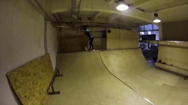 Дуэт:Вася Борисенко и Андрей Морозов в парке KSS!! \ Scootering смотреть онлайн