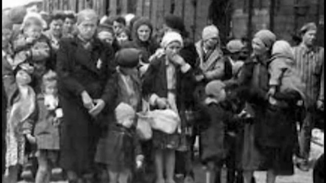 Holocaust Survivors Tell the Stories of Their Childhood смотреть онлайн