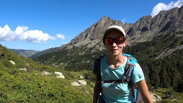 Amazing Hiking in Andorra | Border crossing from Porta, France to Pas de la Casa, Andorra смотреть онлайн