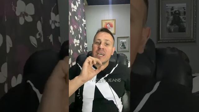 Почему знакомиться с девушками лучше вживую, а не в онлайне?