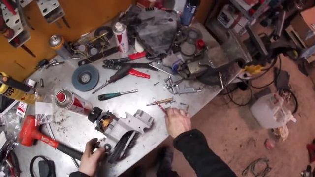 Makita kompressori MAC610 hihnan vaihto смотреть онлайн