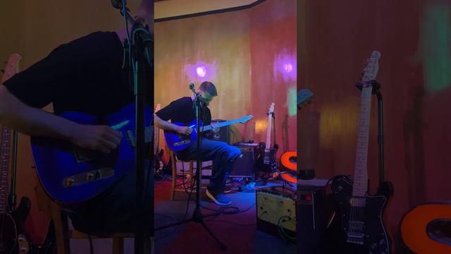 Open mic - using a BossLooper 🎸 #openmic #looper #chapmanguitars #originalmusic #livemusic смотреть онлайн