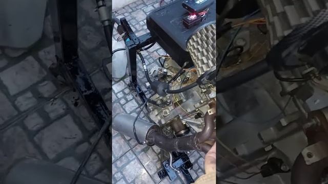 ENGINE HR16DE HIGH REVS