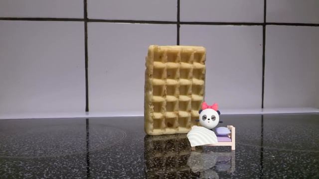 Пандочку придавило вафлей