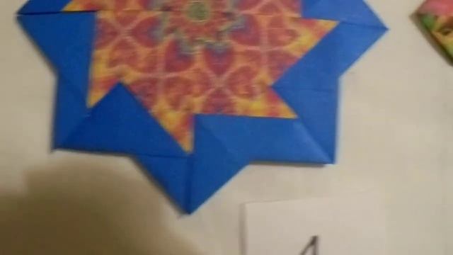 6 Origami Mandala Marielas I made (1, 2, 3, 4, 5 or 6?) & a DNA model. (Evani Gonçalves) смотреть онлайн