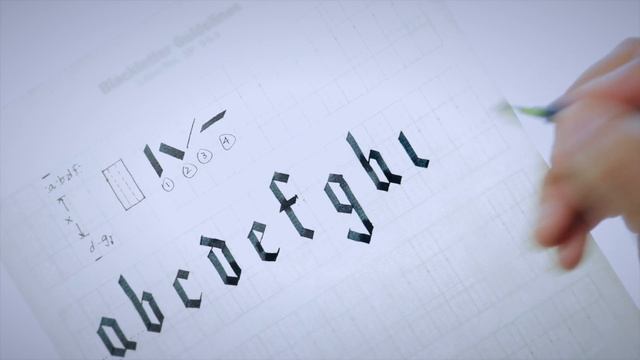 EASY Gothic Calligraphy Alphabet Tutorial - Learn Blackletter смотреть онлайн