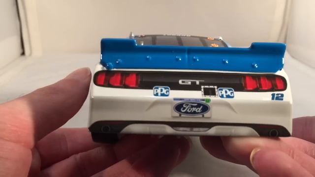 Review: 2017 Joey Logano #12 PPG Paints Ford Mustang 1/24 NASCAR Diecast смотреть онлайн
