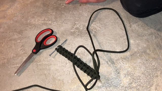 Связал браслет для выживания из паракорда! смотреть онлайн