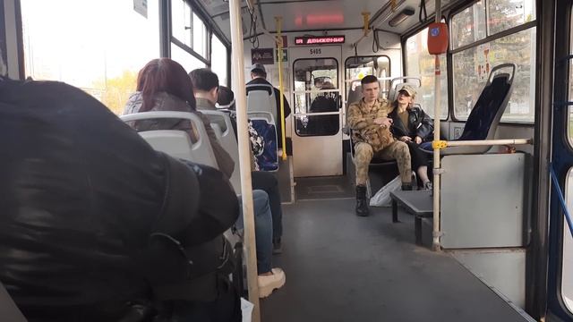 Поездка на троллейбусе МТрЗ-6223-0000010 по маршруту 13. Придорожная аллея-Светлановский проспект смотреть онлайн