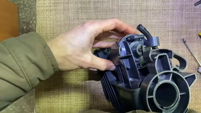 Siemens EQ3 замена уплотнений заварного блока. Bosch VeroCup 100. смотреть онлайн