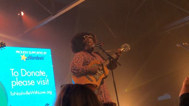 Dan Auerbach & Yola - Stand By My Girl (To Nashville With Love Tornado Relief) смотреть онлайн