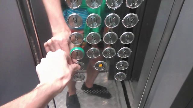 Лифты ЩЛЗ Ecomaks @ ТСЖ Алма-Атинская, 9-2, Братеево, Москва, Россия смотреть онлайн