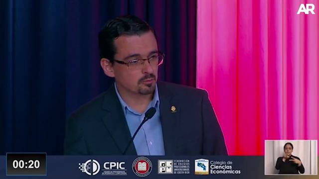 Choques entre Villalta y Chaves acaparan primer debate presidencial de colegios profesionales смотреть онлайн