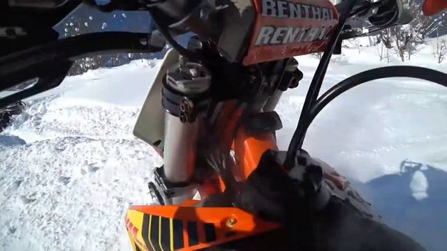 Snowbike lite session (part 1) - Sakhalin | девченки на сноубайках в Огоньках, Сахалин смотреть онлайн